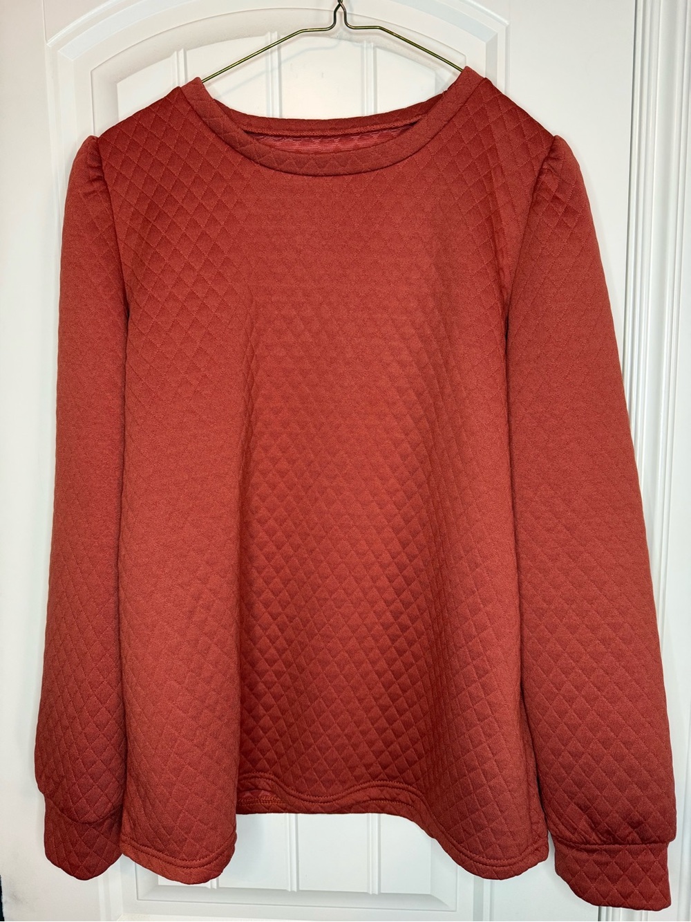 SHEIN Quilted Puff Shoulder Crewneck Sweatshirt in Rust